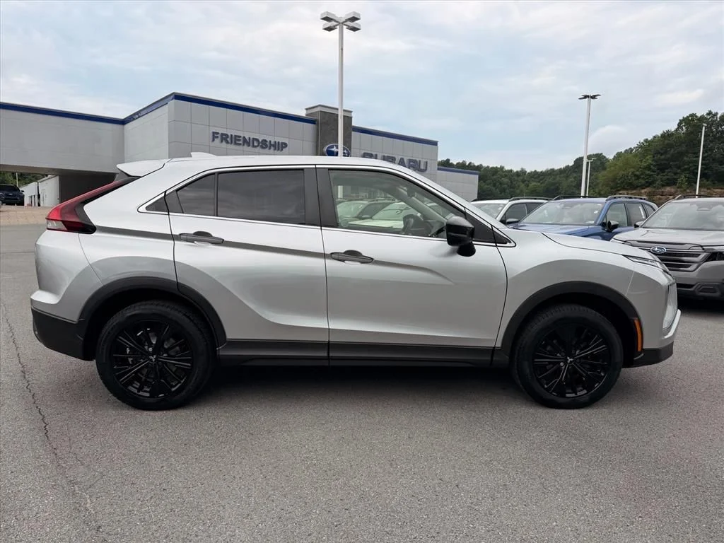 Used 2022 Silver Mitsubishi LE image 14