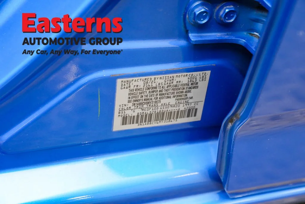 Used 2021 Blue Nissan SV image 33