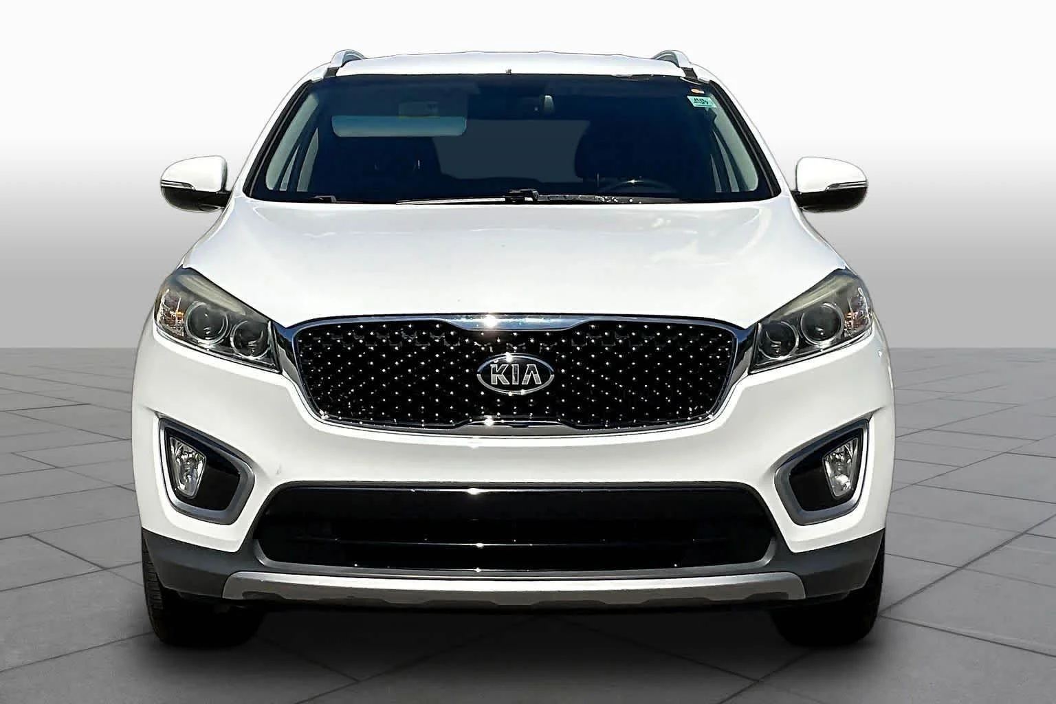 Used 2017 Snow White Pearl Kia EX image 4