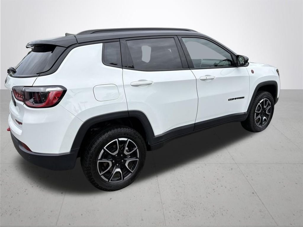 Used 2024 White Jeep Trailhawk image 3