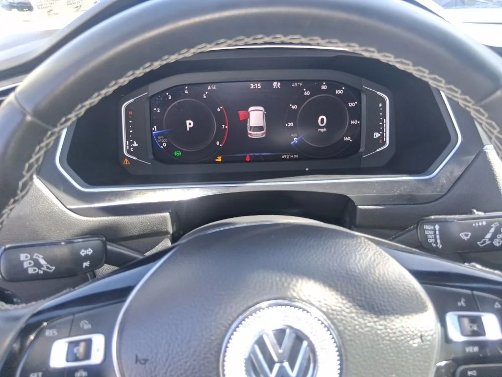 Used 2021 Black Volkswagen 2.0T SEL image 14