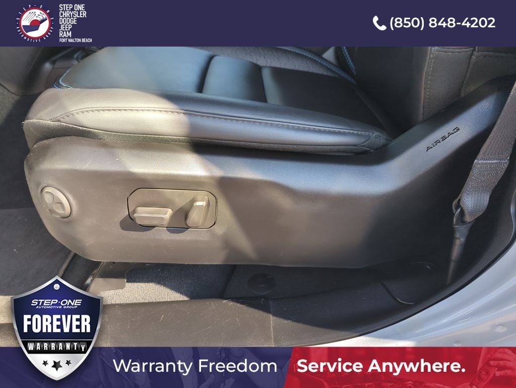 Used 2024 Silver Jeep High Altitude 4xe image 10