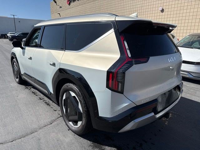 Used 2024 Ivory Silver Matte Kia Land image 4