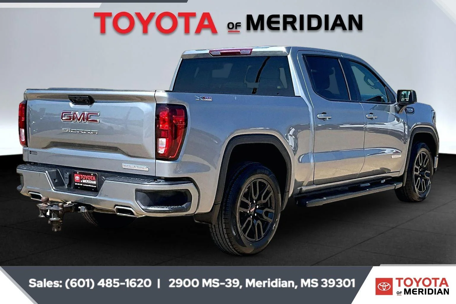 Used 2024 Sterling Metallic GMC Elevation image 10