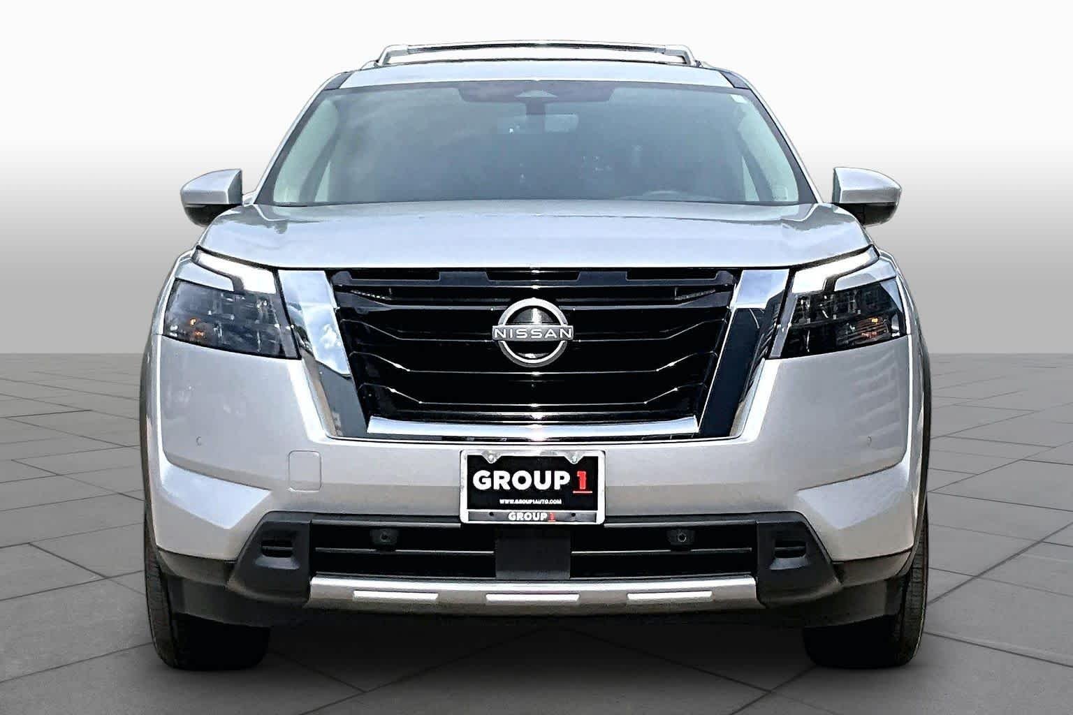 Certified Pre-Owned 2025 Nissan Pathfinder Platinum