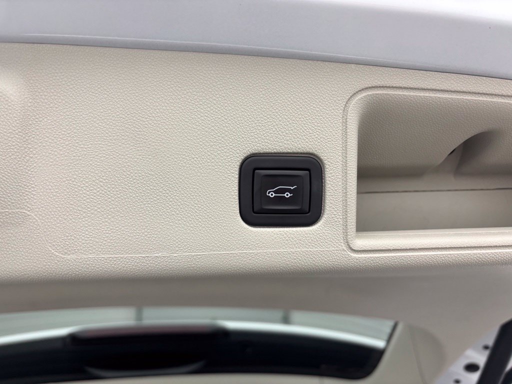 Certified Used 2023 White Frost Tri-Coat GMC Denali image 11