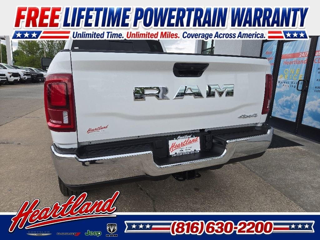 New 2026 Bright White Clear-Coat Exterior Paint RAM Tradesman image 10