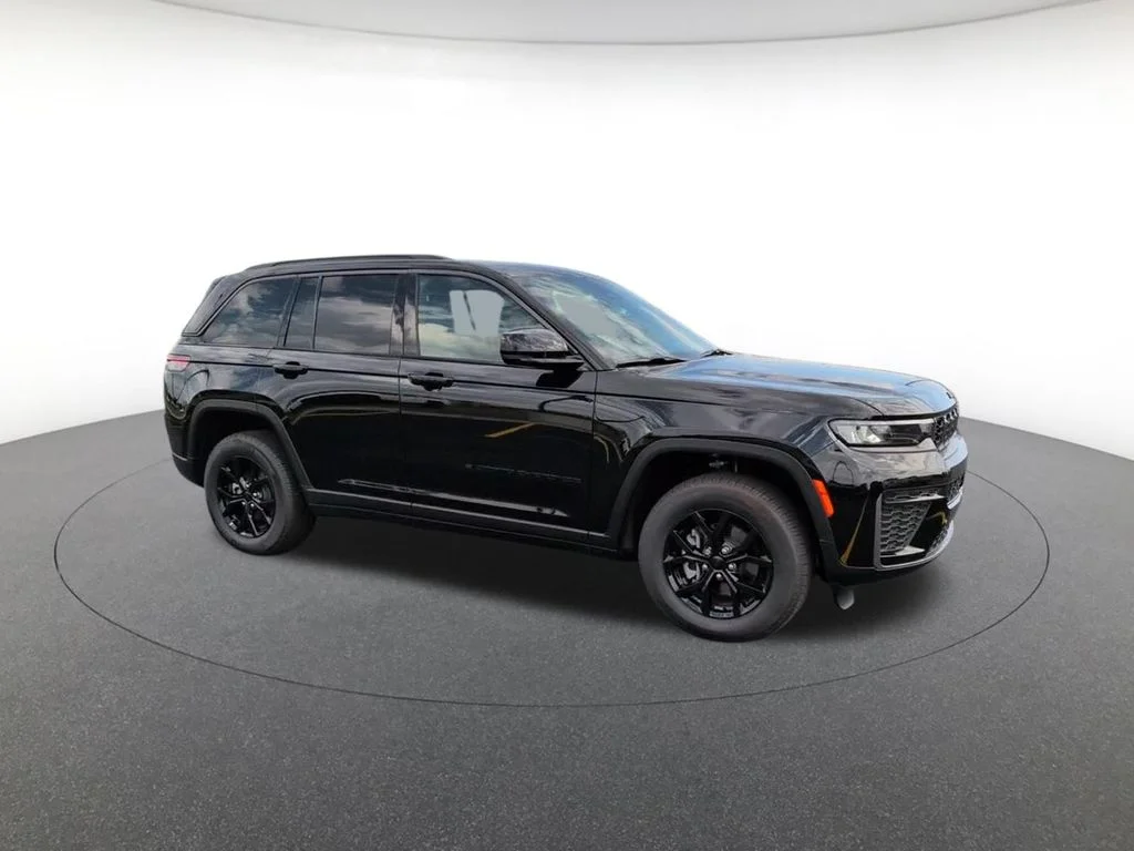 New 2026 Black Jeep Altitude image 4