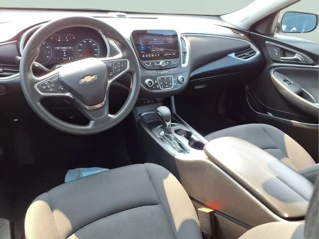 Used 2023 Summit White Chevrolet LT image 5