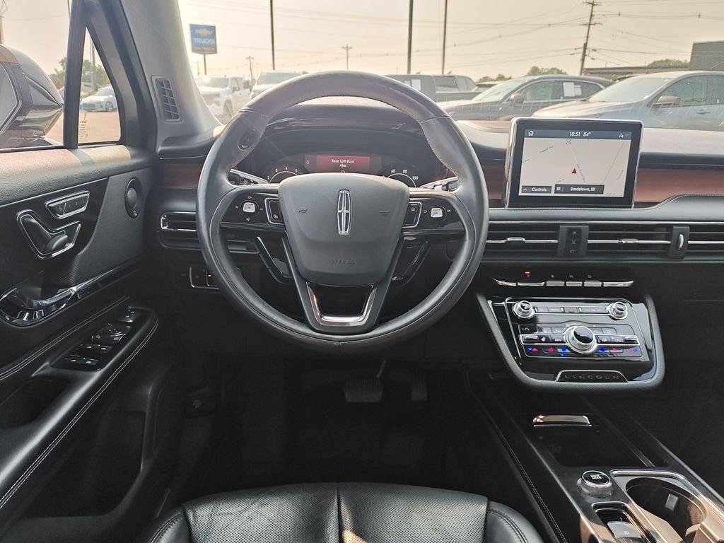 Used 2020 Black Lincoln Reserve image 16