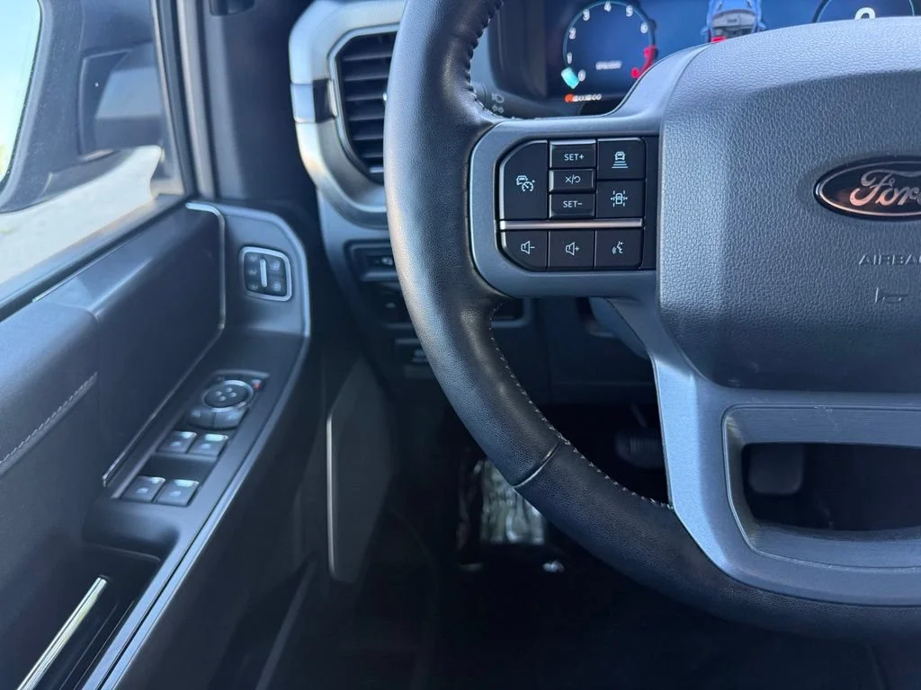 Used 2024 Gray Ford LARIAT image 16