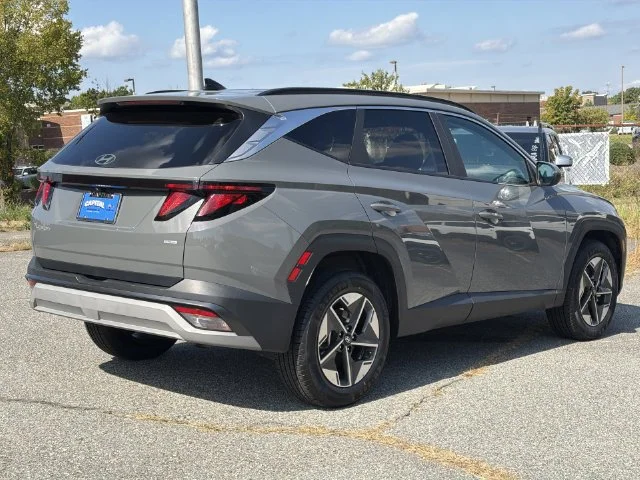 Used 2025 Gray Hyundai SEL image 13
