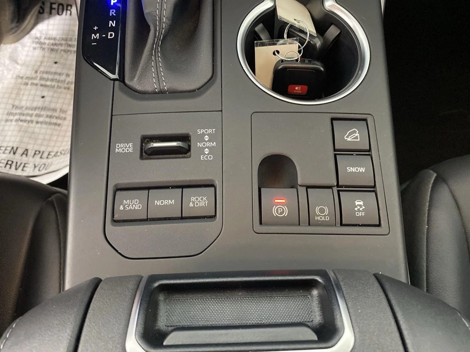 Used 2023 Wind Chill Pearl Toyota XLE image 28