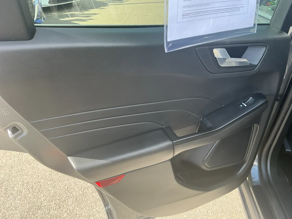 Used 2025 Carbonized Grey Metallic Ford Platinum image 13