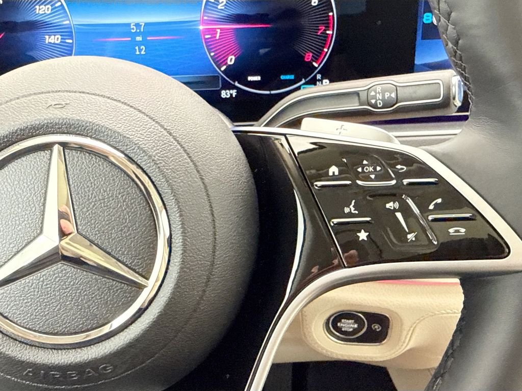 New 2026 MANUFAKTUR Ireland Mid Green Metallic Mercedes-Benz GLE 580 image 12