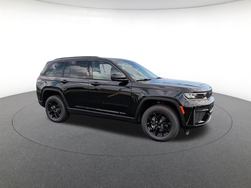 New 2026 Black Jeep Altitude image 4