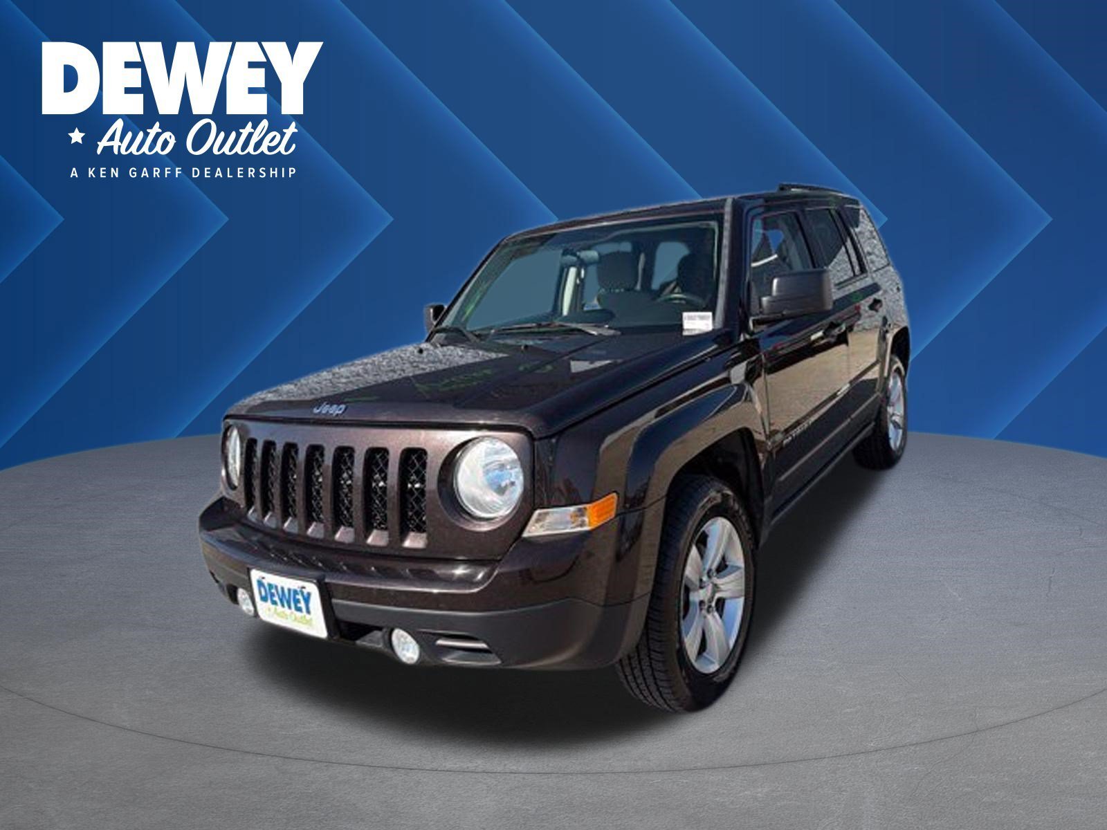 Used 2014 Rugged Brown Pearlcoat Jeep Latitude image 1