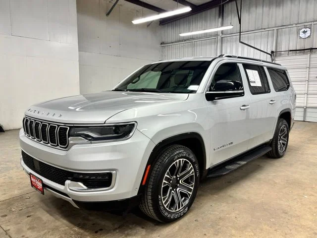Used 2024 Silver Jeep Series II image 3