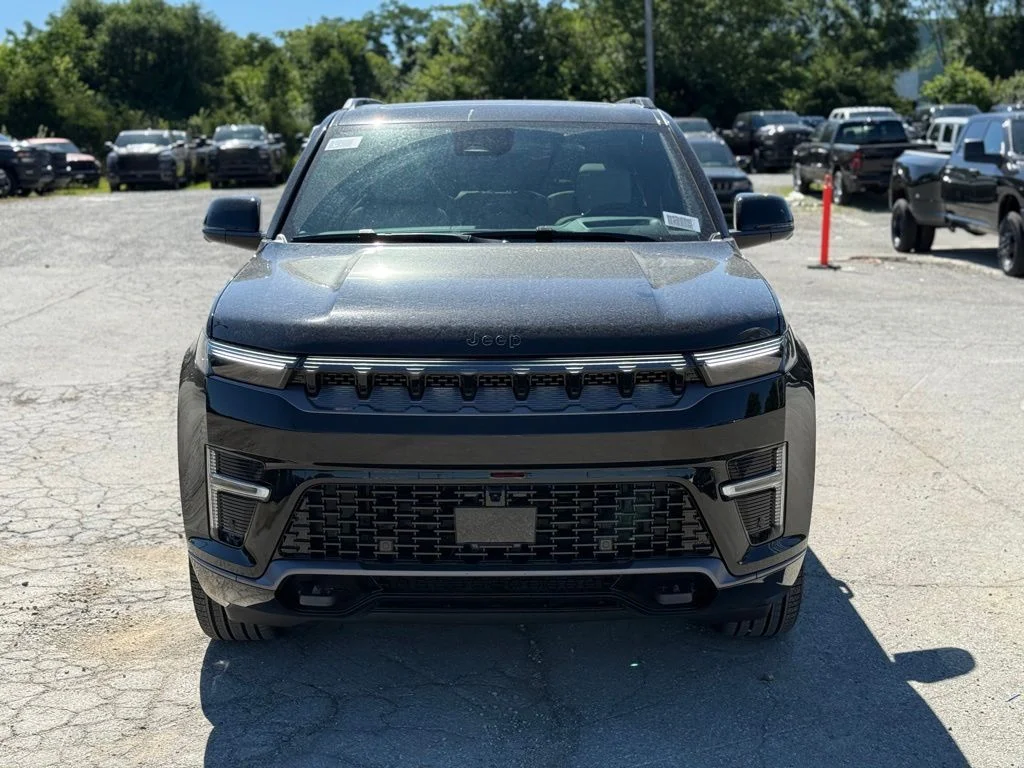 New 2026 High Gloss Black Exterior Paint Jeep Summit Obsidian image 3