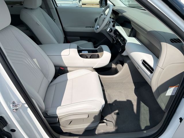 New 2026 White Hyundai SEL 7P image 56