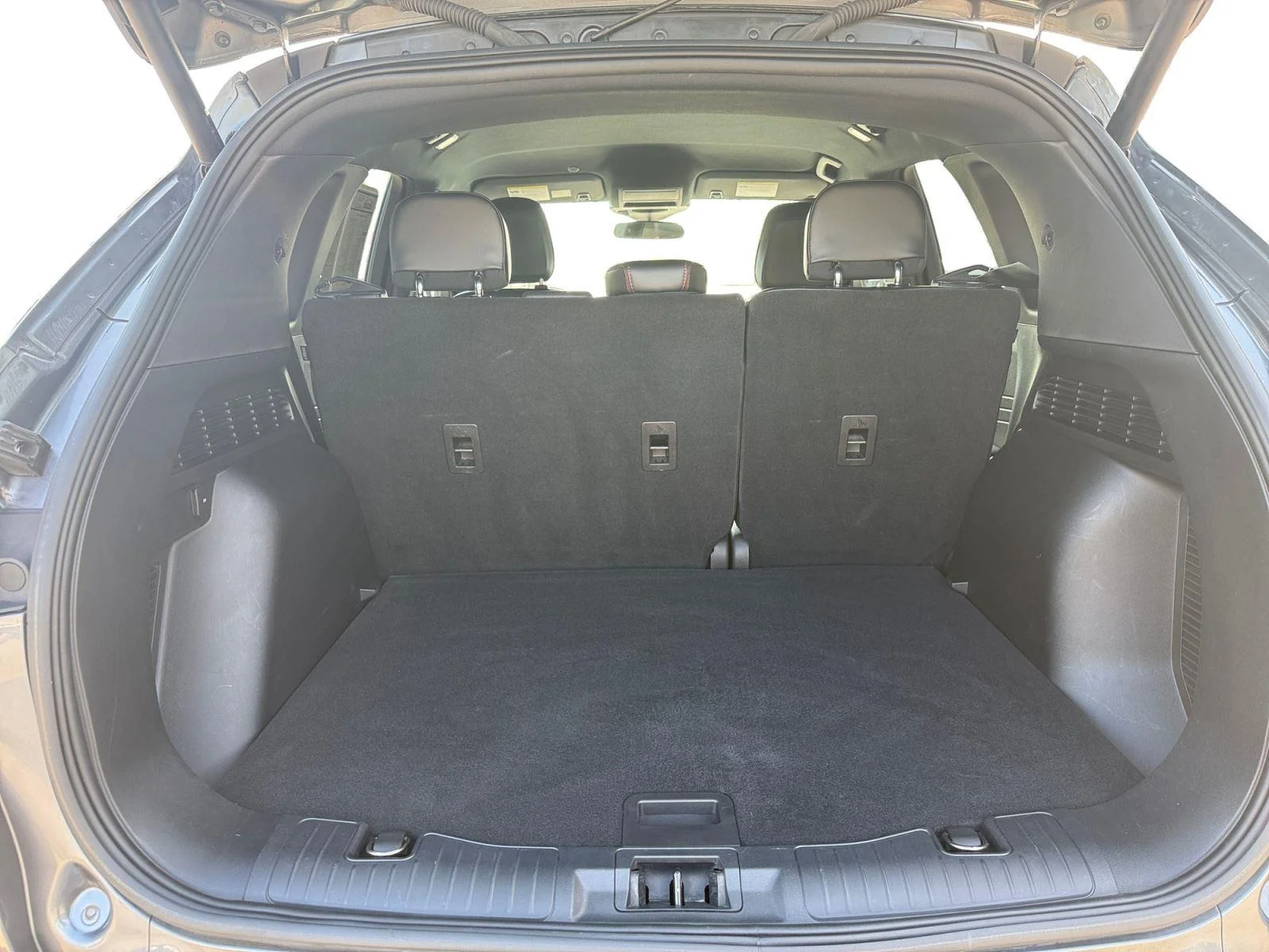 Used 2023 Carbonized Gray Ford ST-Line image 21