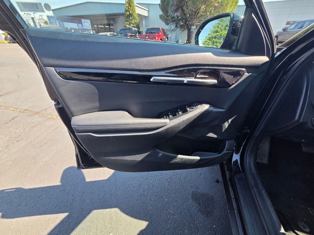Used 2024 Black Kia S image 10