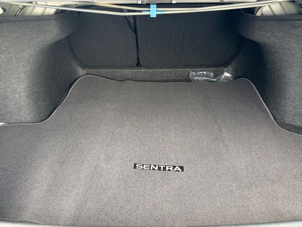 New 2026 Nissan Sentra SR 4D Sedan