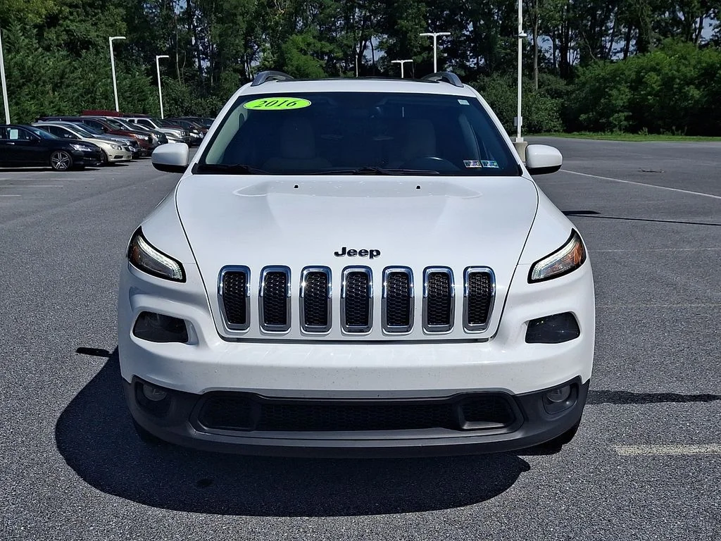 Used 2016 Jeep Cherokee Latitude with VIN 1C4PJMCSXGW163326 for sale in Lebanon, PA