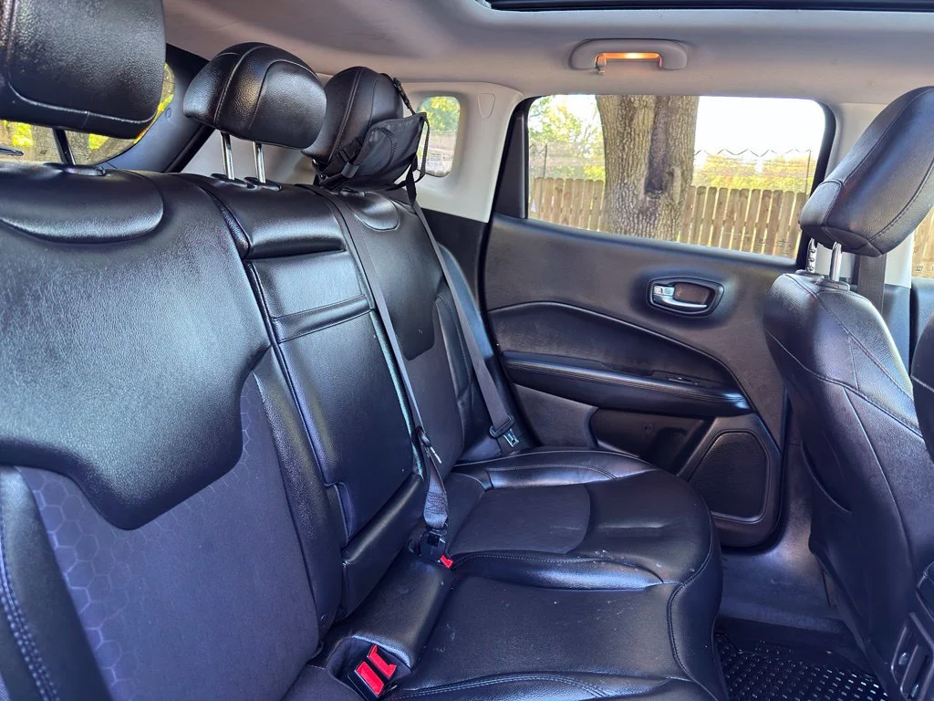 Used 2019 Black Jeep Latitude image 31