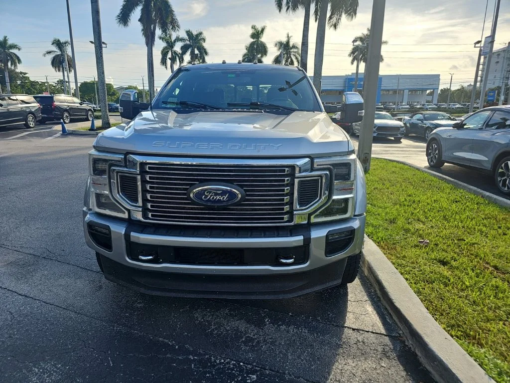 Used 2022 Silver Ford Platinum image 6