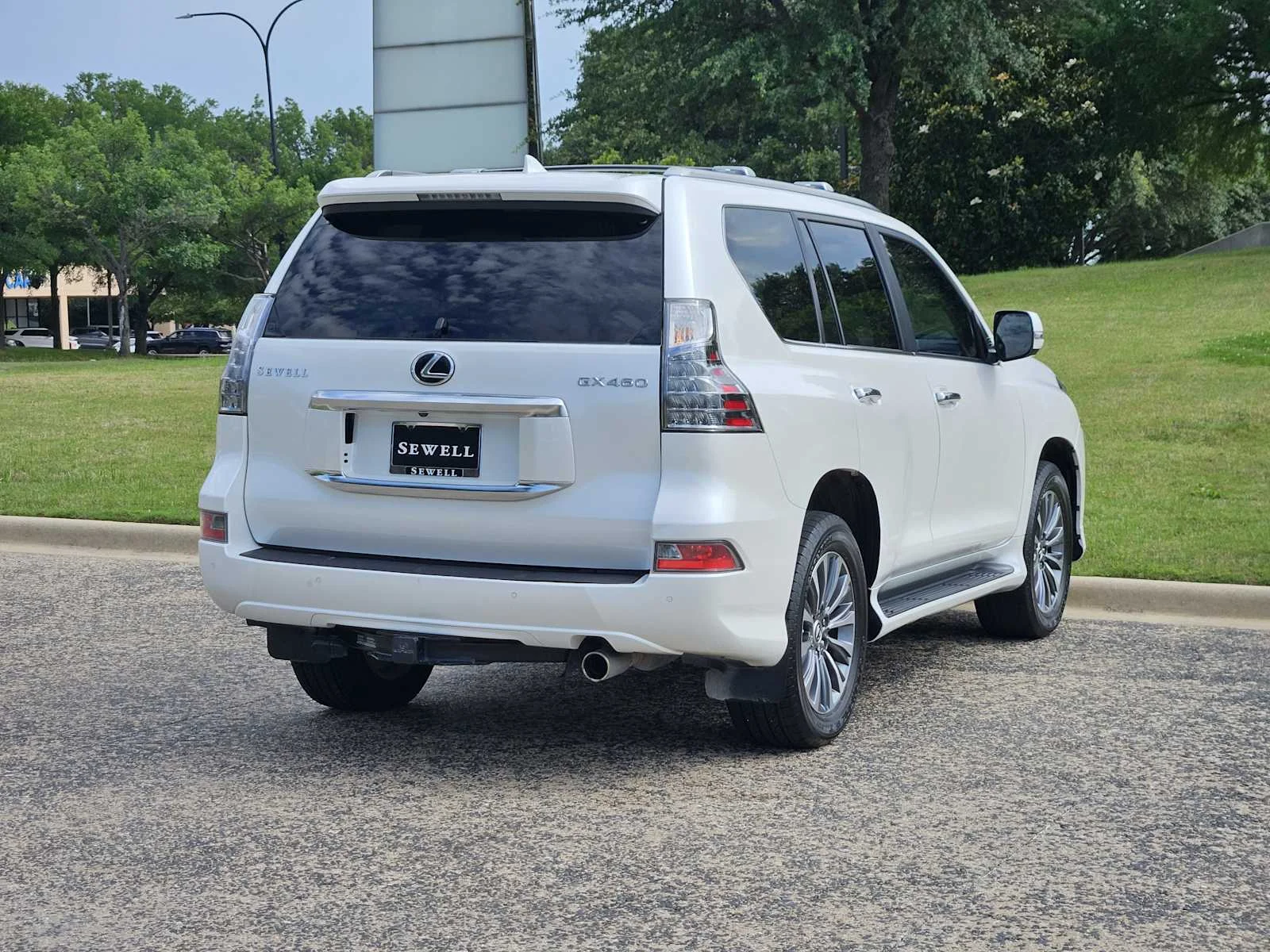 Certified Used 2023 EMINENT WHITE PEARL Lexus Luxury image 4