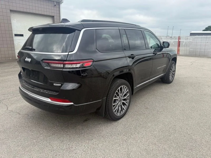 Used 2026 Black Jeep Summit image 20