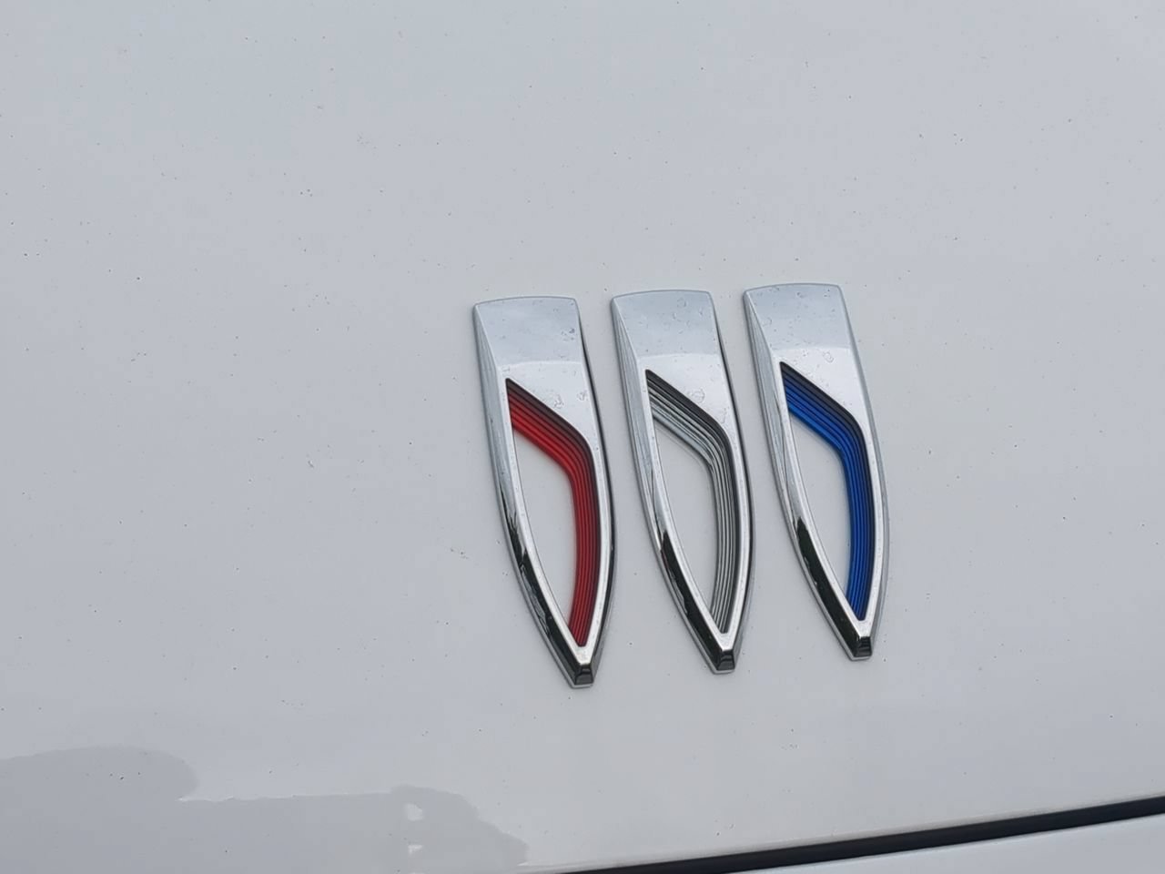 New 2026 Summit White Buick Sport Touring image 32