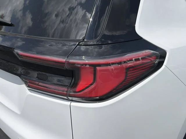 New 2026 Summit White GMC Elevation image 10