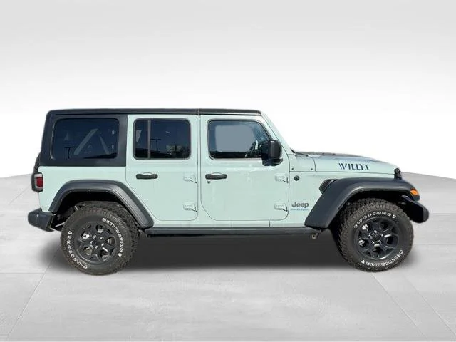 Used 2023  Jeep Willys 4xe image 8