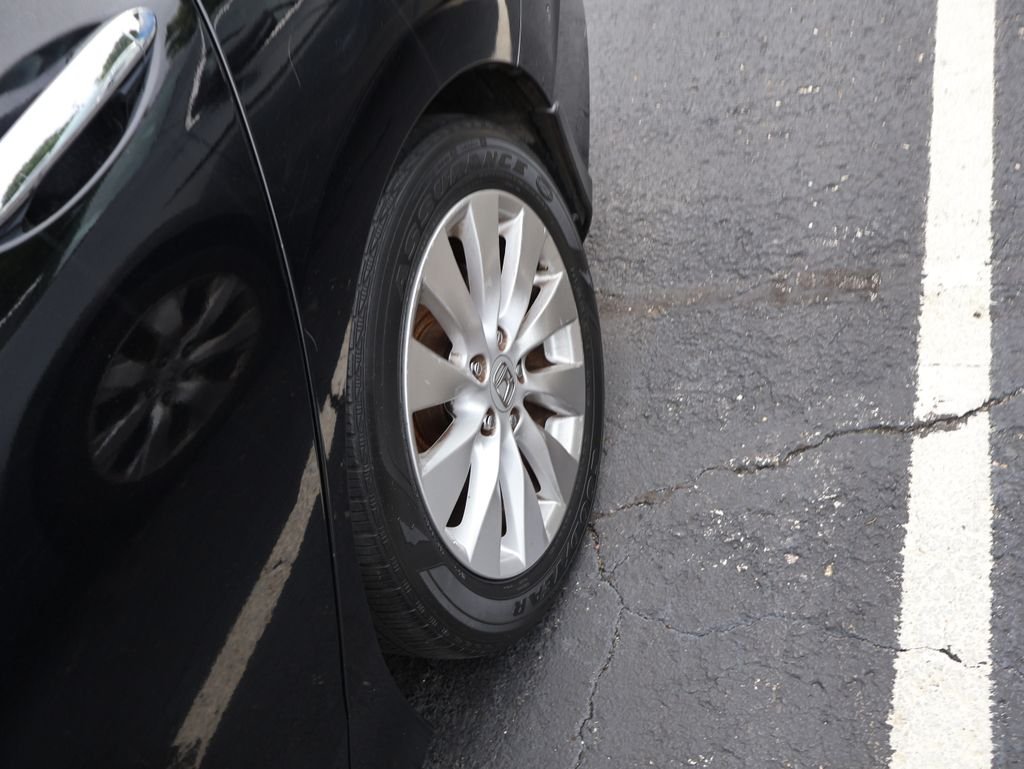 Used 2013 Black Honda EX-L image 12