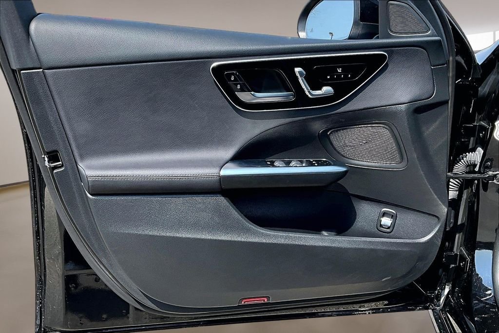 Used 2025 Black Mercedes-Benz C 300 image 18