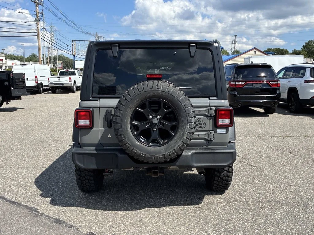 Certified Used 2022 Gray Jeep Unlimited Willys image 6