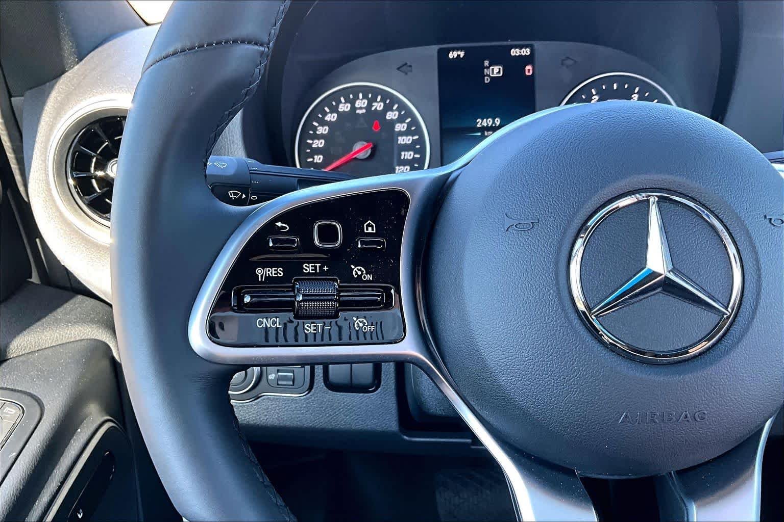 Used 2024 Arctic White Mercedes-Benz  image 23