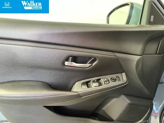 Used 2025 Gray Metallic Nissan SV image 15