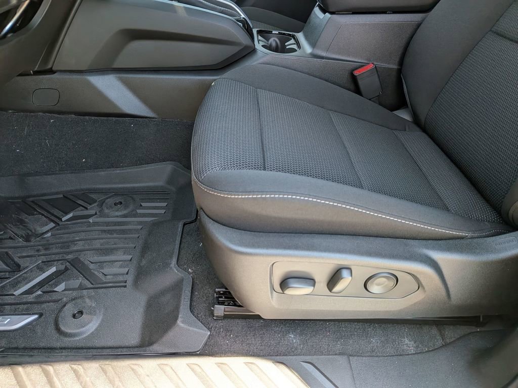 2026 Chevrolet Colorado LT - Photo 14