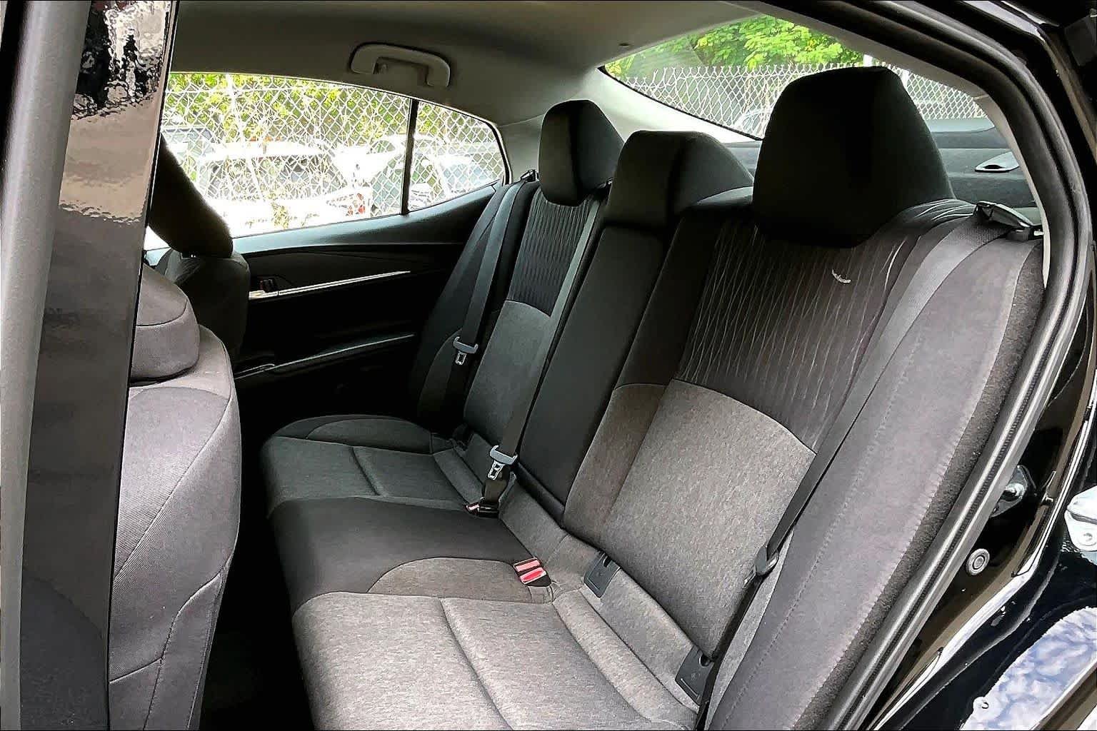 Used 2025 Midnight Black Metallic Toyota LE image 39