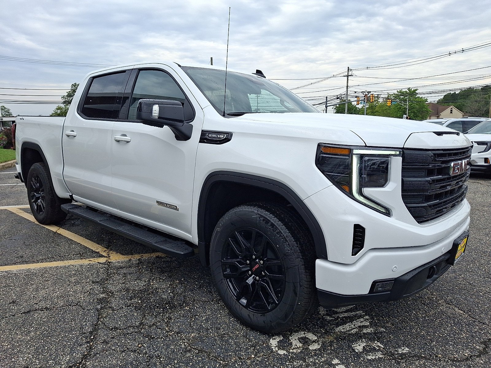New 2026 Summit White GMC Elevation image 2