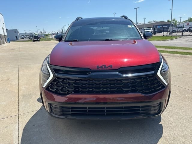 Used 2025 Red Kia X-Line image 4