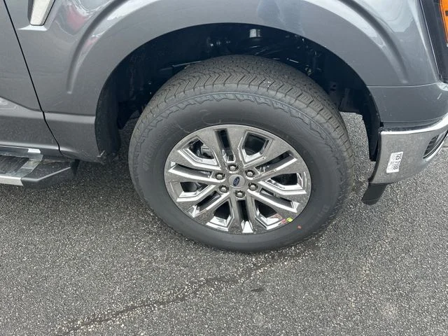 New 2026 Carbonized Gray Metallic Ford Lariat® image 15