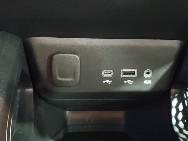 Used 2022 White Chevrolet LS image 23