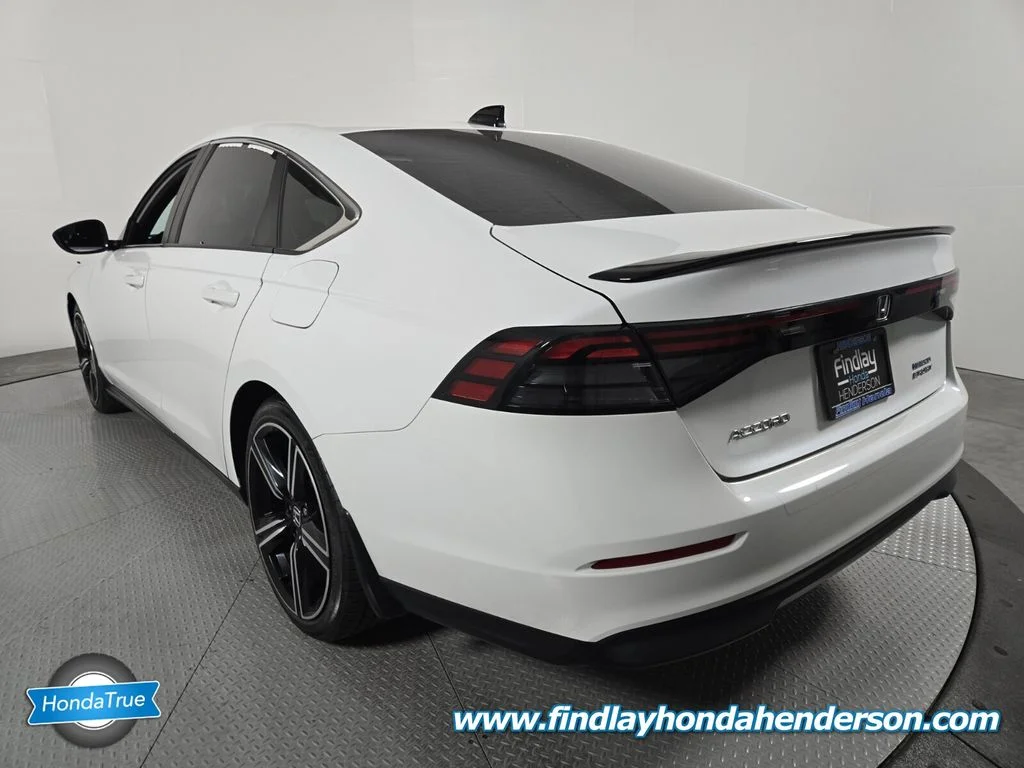Certified Used 2023 Platinum White Pearl Honda Sport image 4