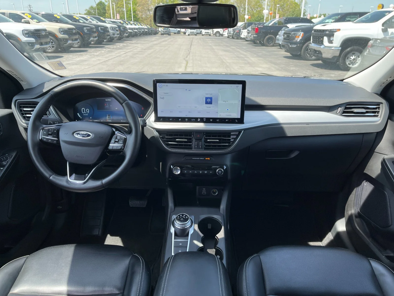 Used 2024  Ford Platinum image 15