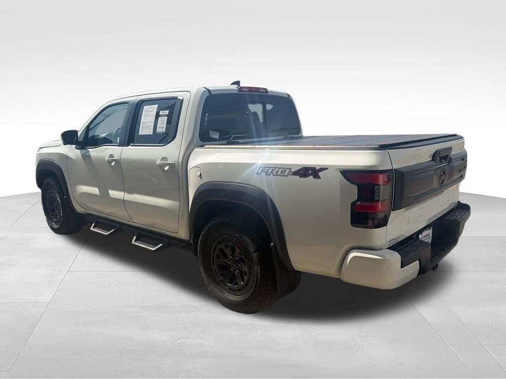 Used 2025 White Nissan PRO-4X image 3