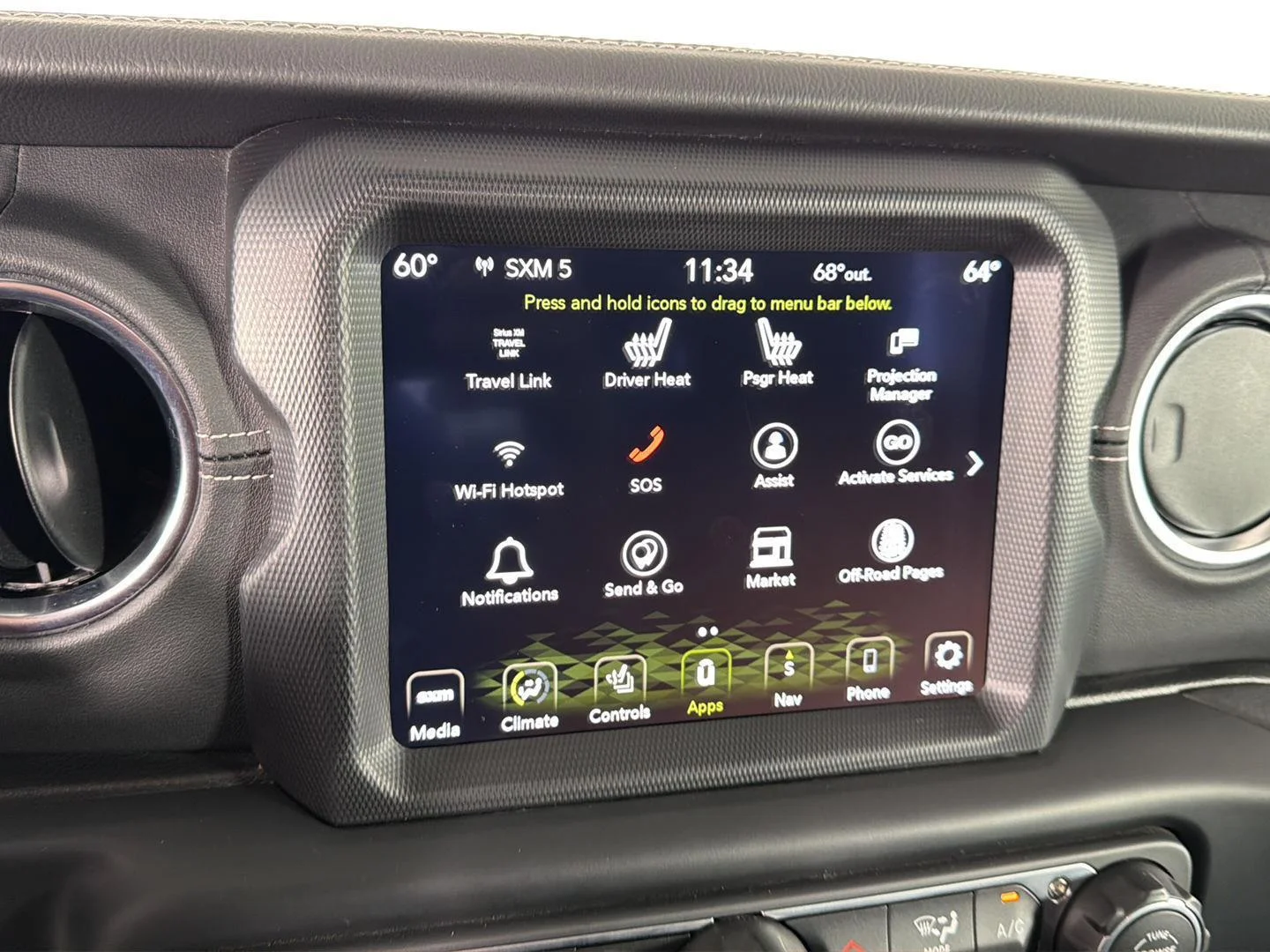 Used 2022 High Velocity Clearcoat Jeep Unlimited Sahara image 33